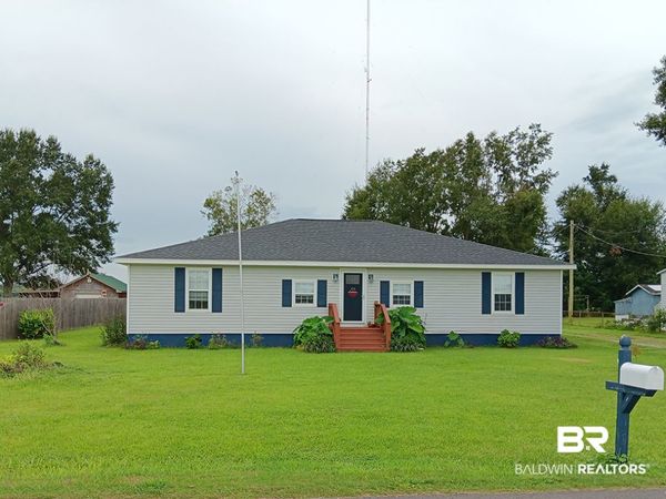 18700 Fairground Road, Robertsdale, AL 36567