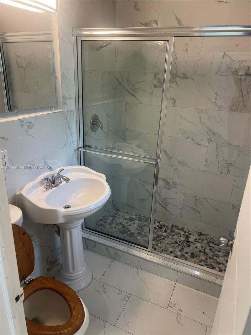 445-47 NE 69th St, Unit 447, Miami, FL 33138 Photo