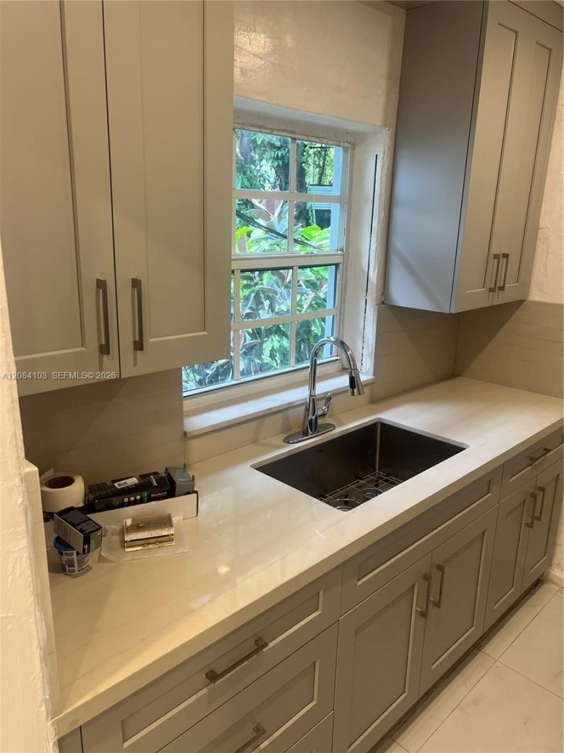 445-47 NE 69th St, Unit 447, Miami, FL 33138 Photo