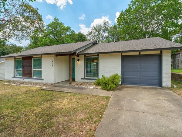 7404 Lunar DR, Austin, TX 78745