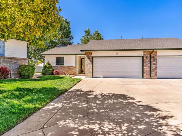 1800 Kingsroyal Blvd, Unit P, Pueblo, CO 81005