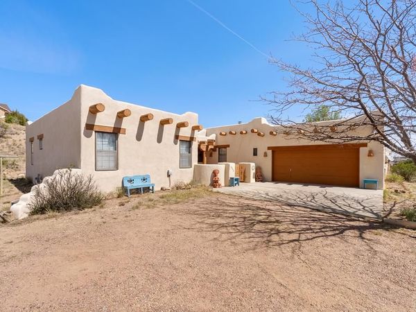 537 S Chimazo Dr, Pueblo West, CO 81007