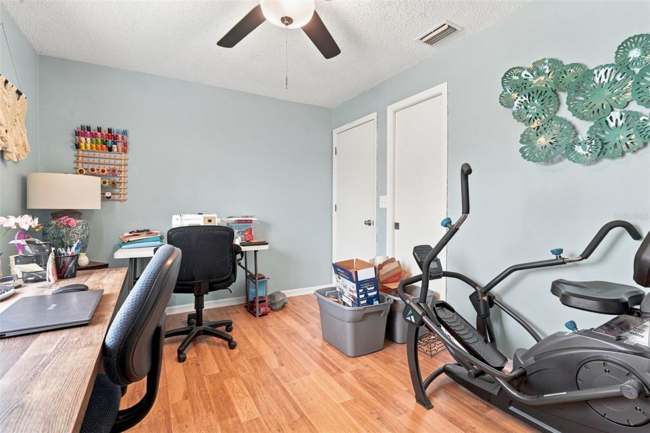 12435 Orangewood Circle, Tavares, FL 32778 Photo