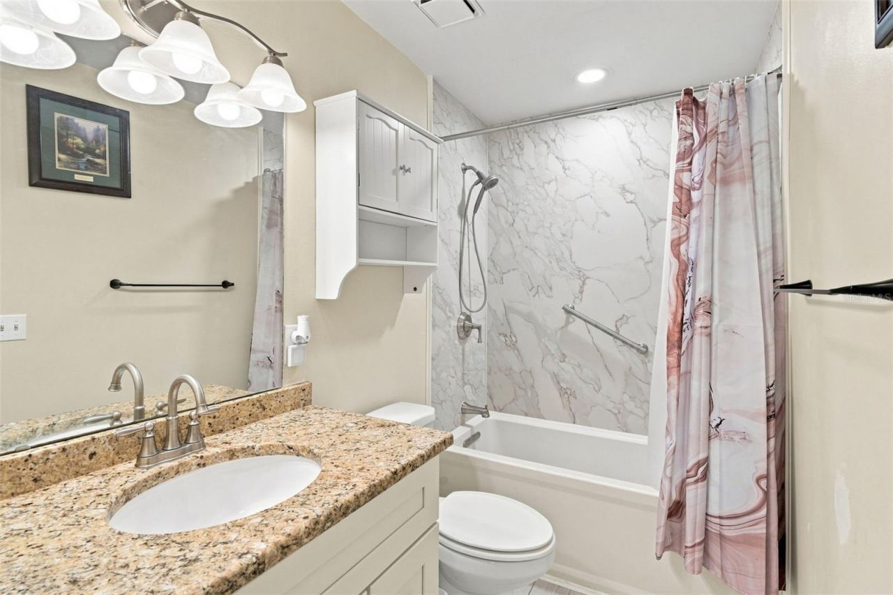 12435 Orangewood Circle, Tavares, FL 32778 Photo
