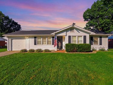 111 Park Lane, Lawrenceburg, KY 40342