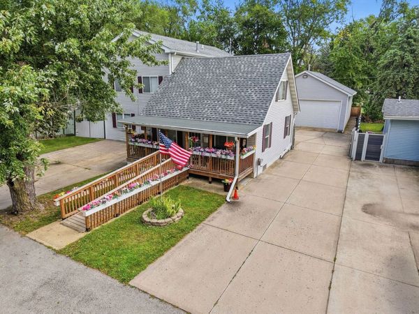 416 Algonquin Street , Joliet, IL 60432