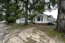 102 Ferrell Drive photo 4