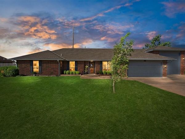 9709 Lakeshore Drive, Oklahoma City, OK 73120