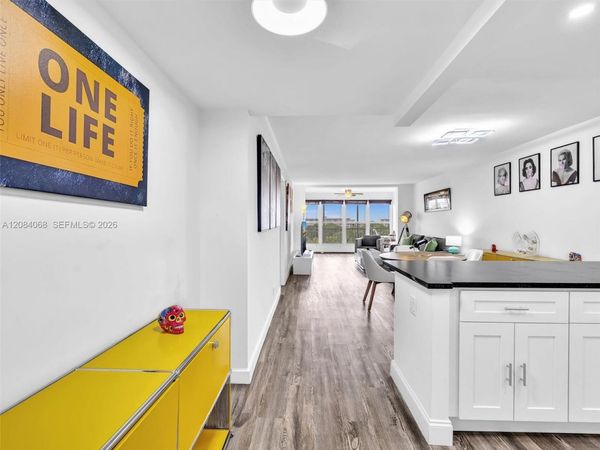 2661 S Course Dr , Unit 704, Pompano Beach, FL 33069