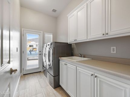 1139 Fuggles Drive, Sparks, NV 89441 Photo