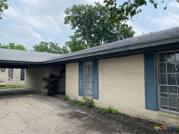 2015 Greenbrook Pkwy , Austin, TX 78723