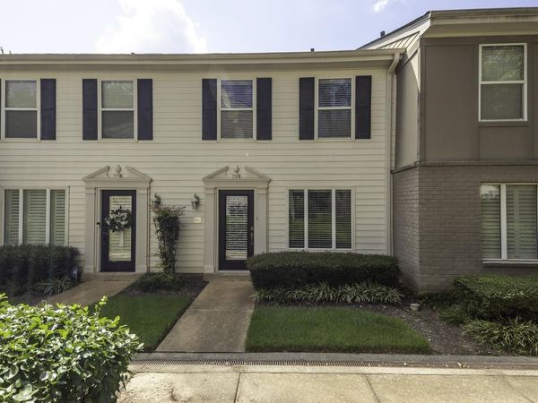 2256 W GERMANTOWN SQ, Germantown, TN 38138