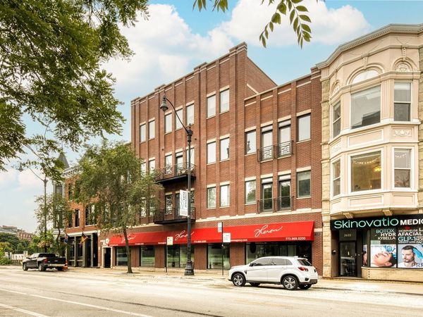 2626 N Lincoln Avenue , Unit 303, Chicago, IL 60614