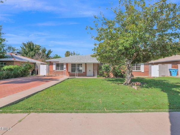 6138 N 15TH Avenue, Phoenix, AZ 85015