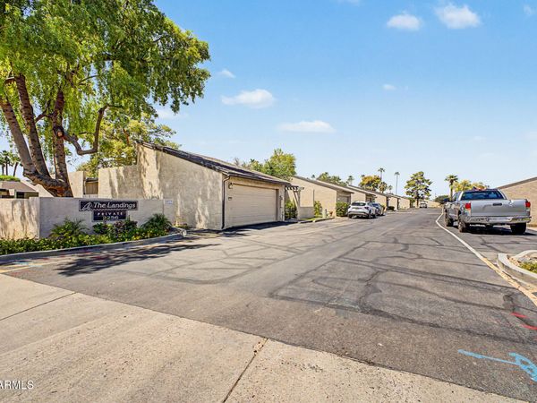 2256 W LINDNER Avenue, Unit 27, Mesa, AZ 85202