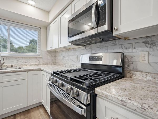 1600 Deporres Drive , Columbus, OH 43219