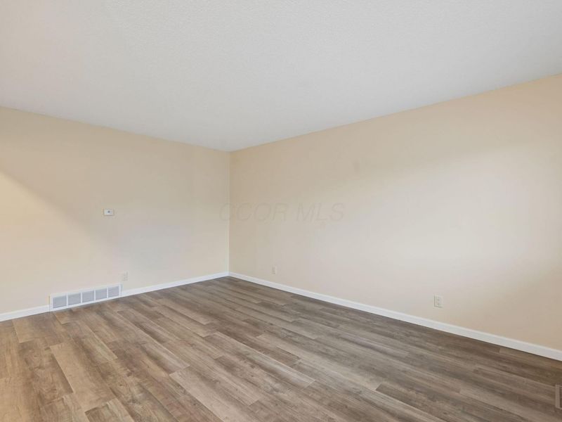 1600 Deporres Drive, Columbus, OH 43219 Photo 9