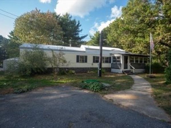 20 Dana Road, Barre, MA 01005