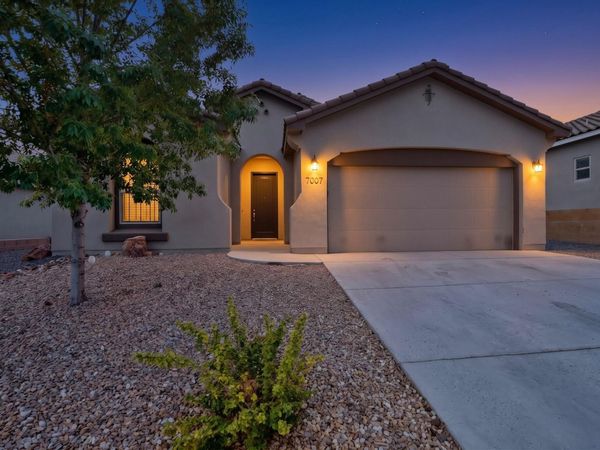 7007 Wrangell Loop NE, Rio Rancho, NM 87144