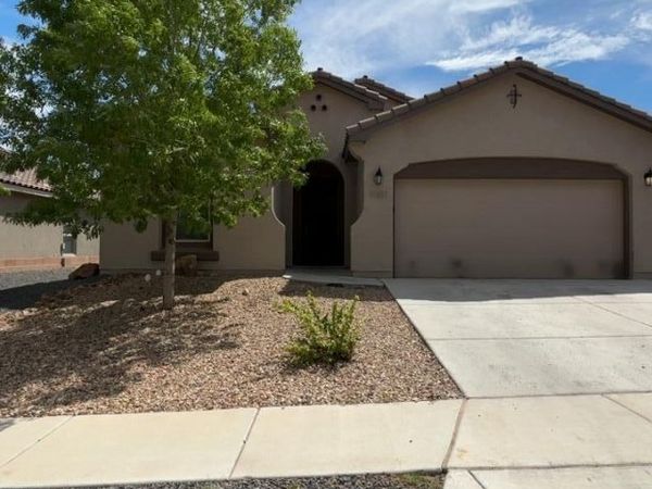 7007 Wrangell Loop NE, Rio Rancho, NM 87144