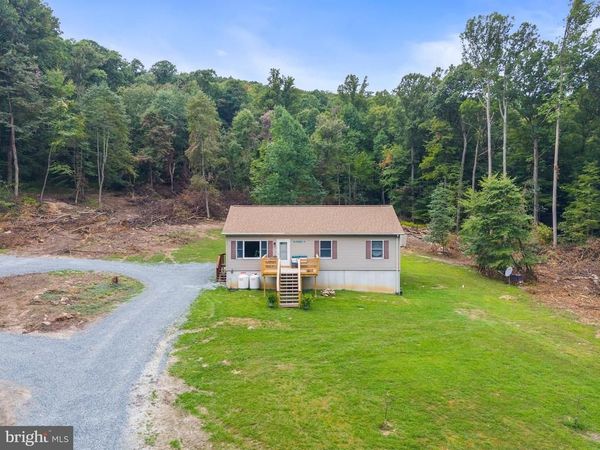 1395 J GREEN RIDGE ROAD, ORRTANNA, PA 17353