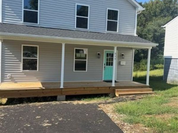517 Andrews Street , Petersburg, VA 23803