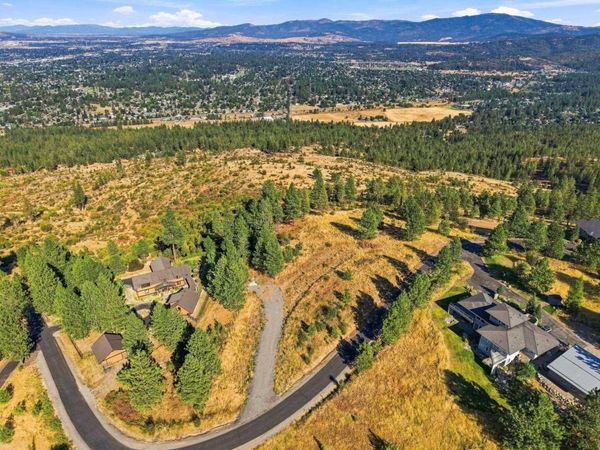 2827 S Park Ln, Spokane, WA 99212