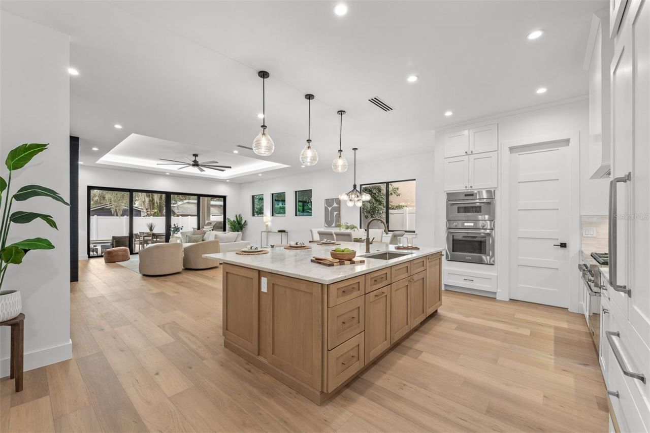 10 W Harvard Street, Orlando, FL 32804 Photo