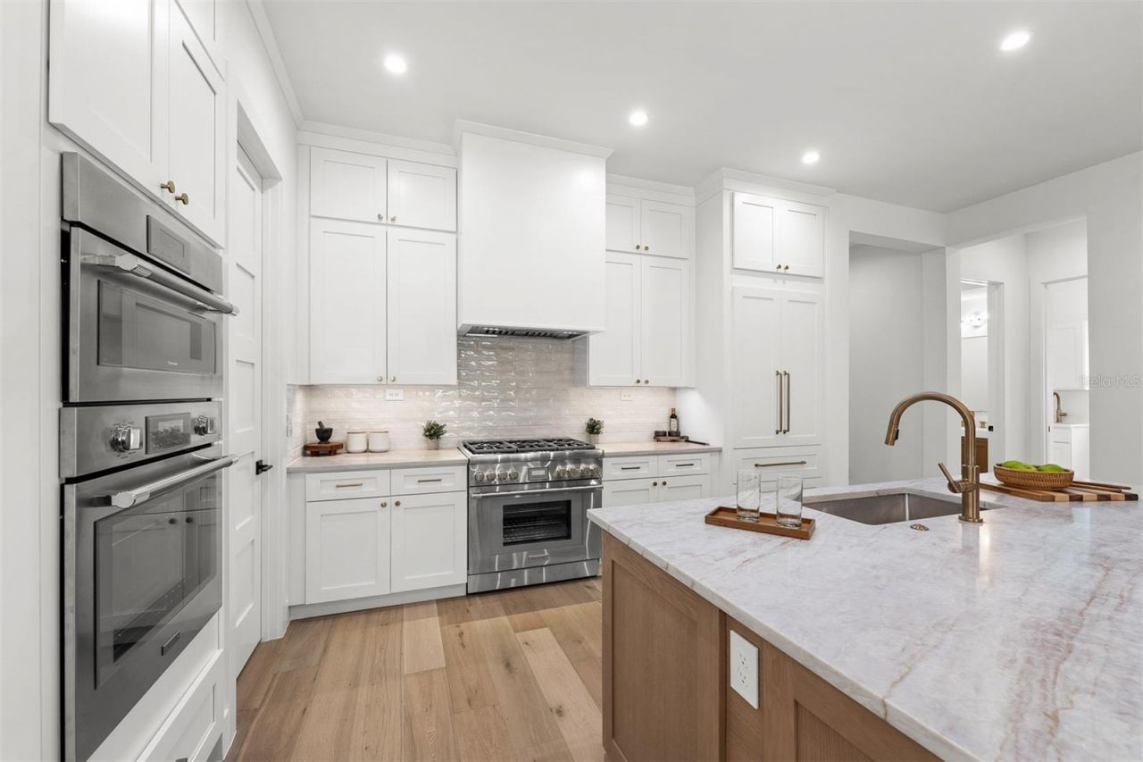10 W Harvard Street, Orlando, FL 32804 Photo