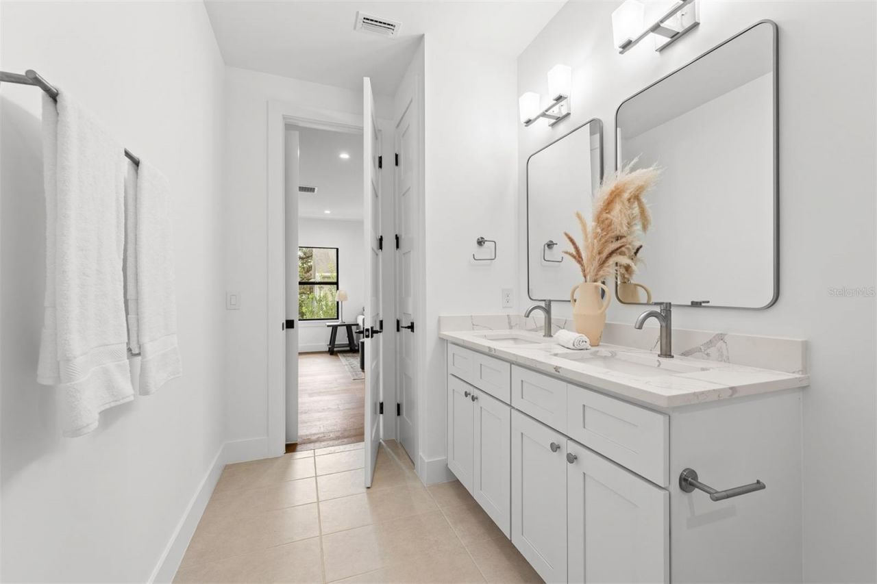 10 W Harvard Street, Orlando, FL 32804 Photo