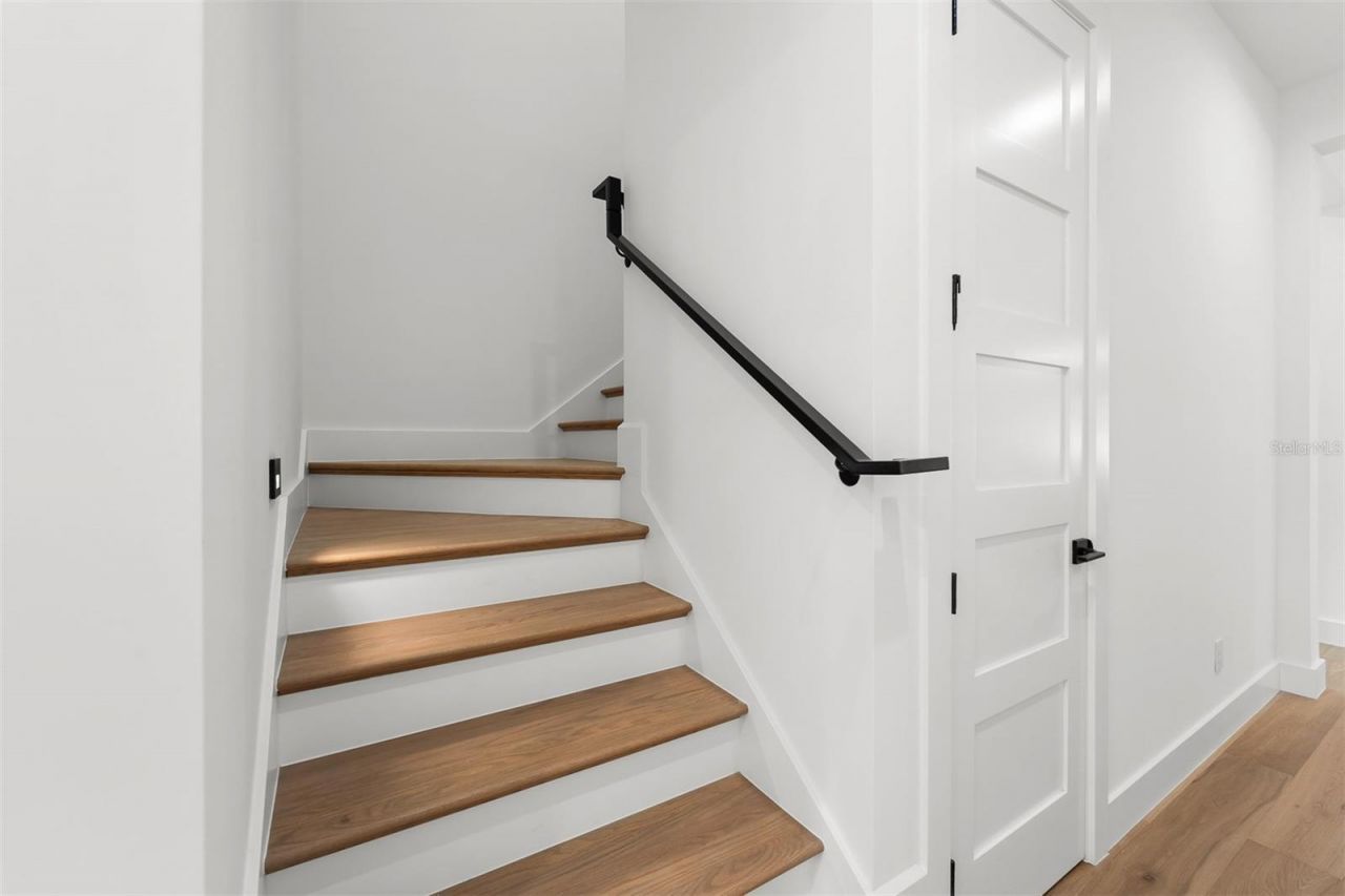 10 W Harvard Street, Orlando, FL 32804 Photo