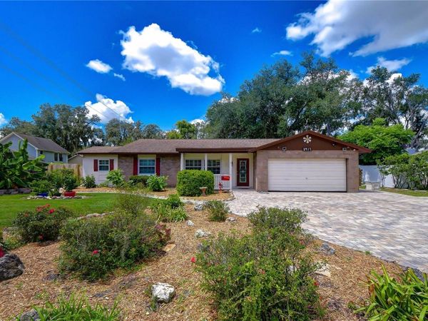 3917 KING DRIVE , BRANDON, FL 33511