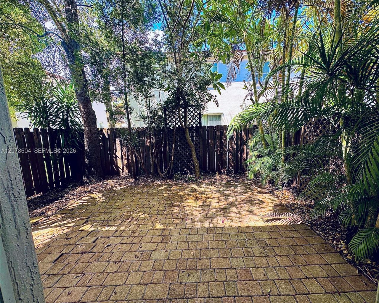 1035 NE 207th Ter , Miami, FL 33179 Photo