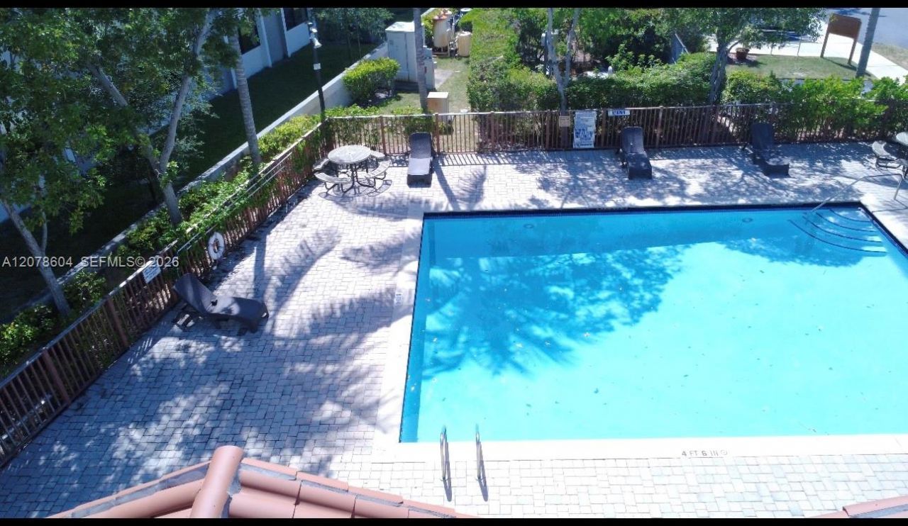 1035 NE 207th Ter , Miami, FL 33179 Photo