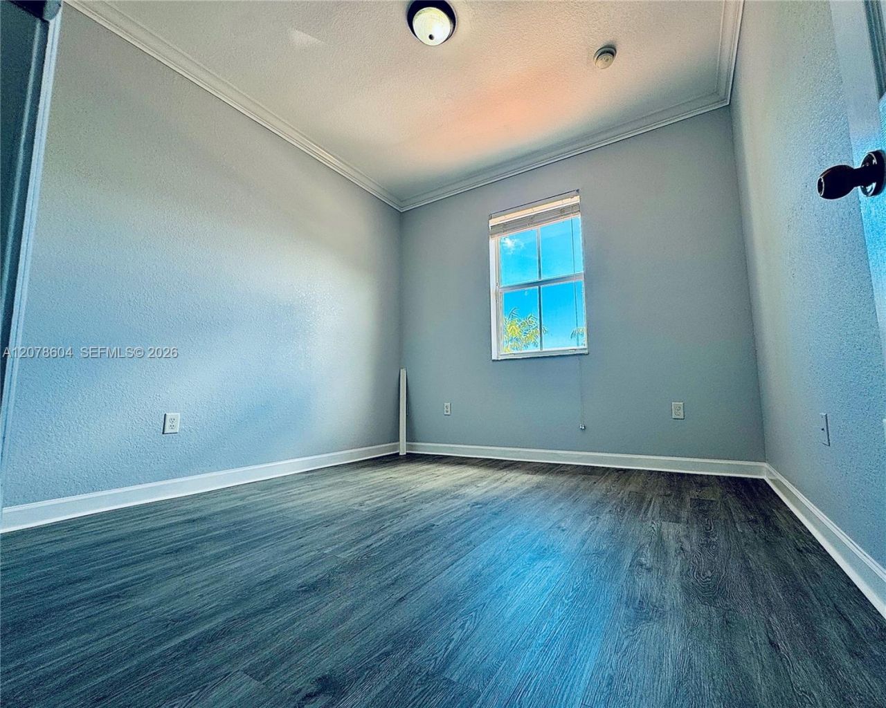 1035 NE 207th Ter , Miami, FL 33179 Photo