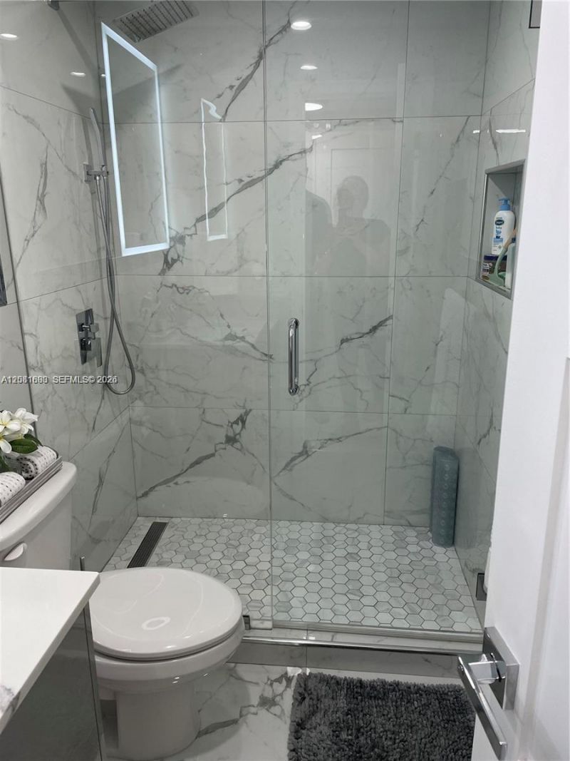 9410 W Flagler St , Unit 410, Miami, FL 33174 Photo