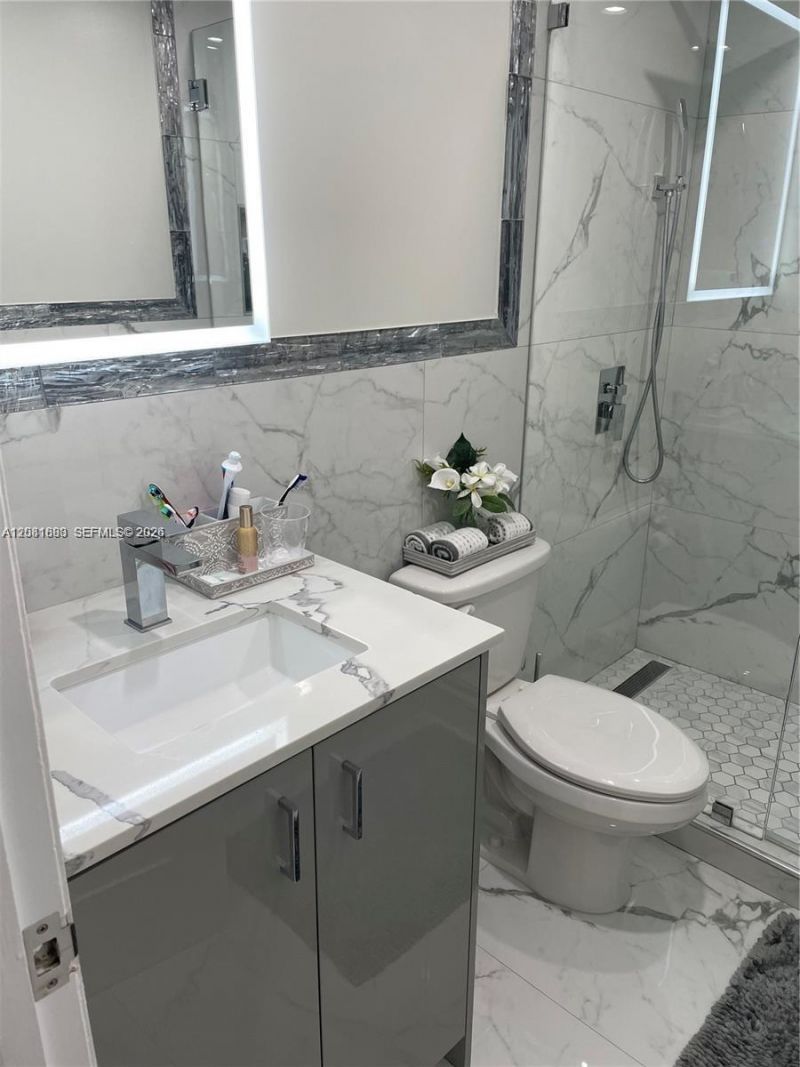 9410 W Flagler St , Unit 410, Miami, FL 33174 Photo