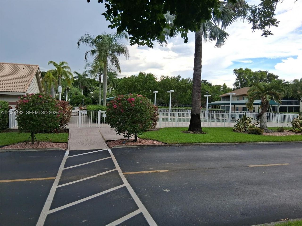 7245 S Devon Dr , Unit 112, Tamarac, FL 33321 Photo