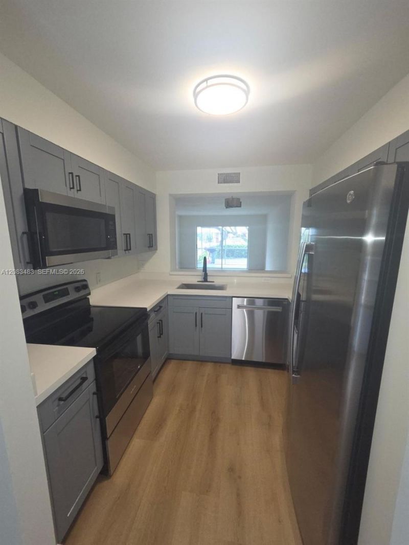 7245 S Devon Dr , Unit 112, Tamarac, FL 33321 Photo