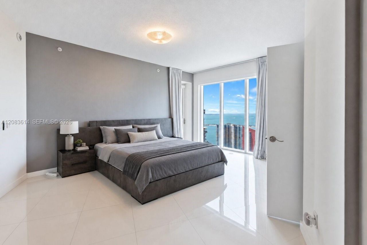 60 SW 13th St , Unit 3800, Miami, FL 33130 Photo