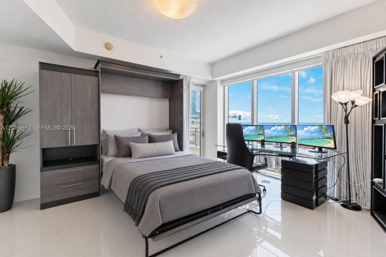 60 SW 13th St , Unit 3800, Miami, FL 33130 Photo