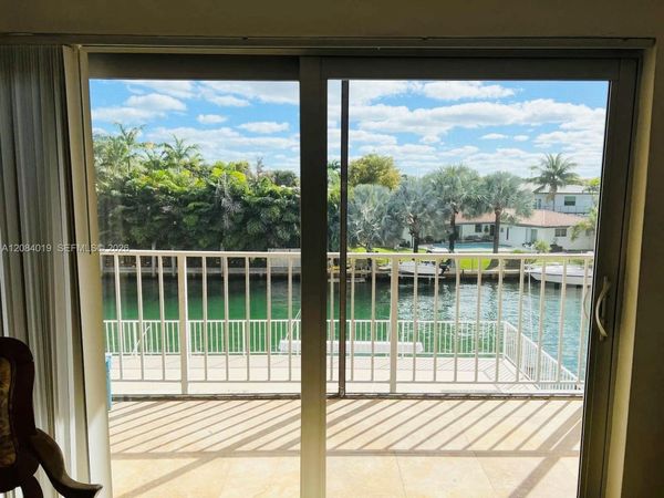 Unit 307, North Miami, FL 33181