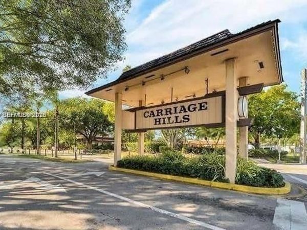 332 Briarwood Cir , Unit 2-19, Hollywood, FL 33024
