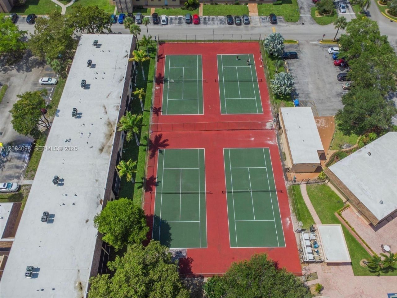 332 Briarwood Cir, Unit 2-19, Hollywood, FL 33024 Photo