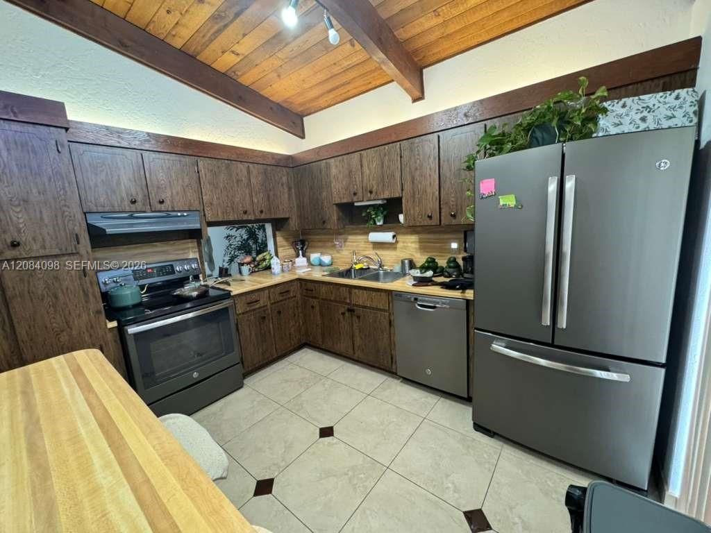 332 Briarwood Cir, Unit 2-19, Hollywood, FL 33024 Photo