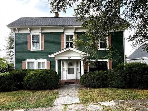 207 Summit Street, Walnut Cove, NC 27052