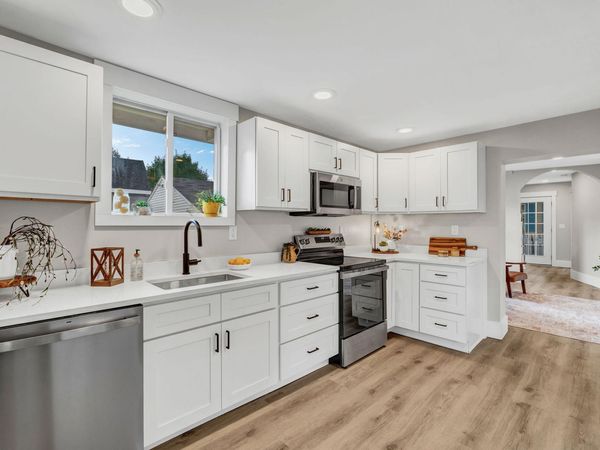 11 Cannard Street, Gardiner, ME 04345