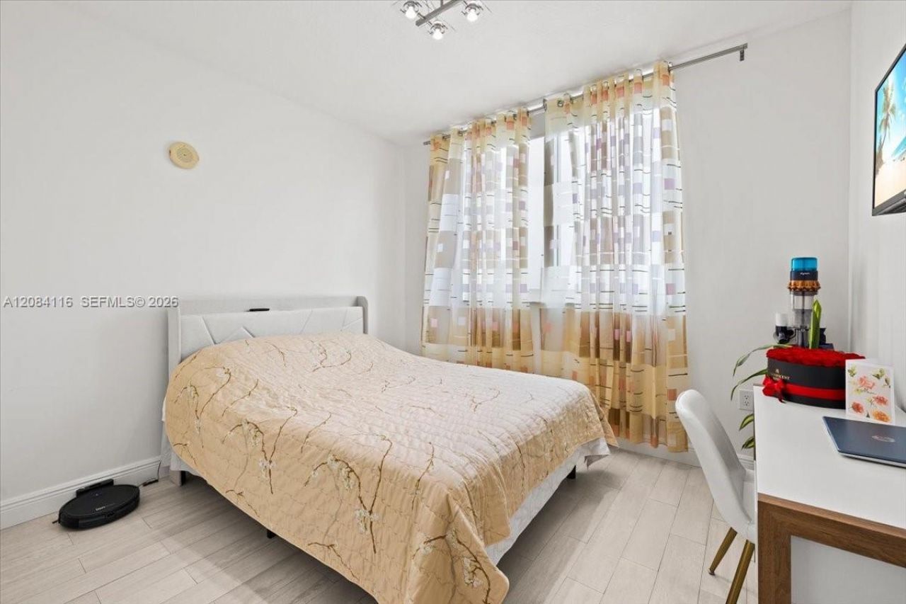 1745 E Hallandale Beach Blvd, Unit 1108W, Hallandale Beach, FL 33009 Photo