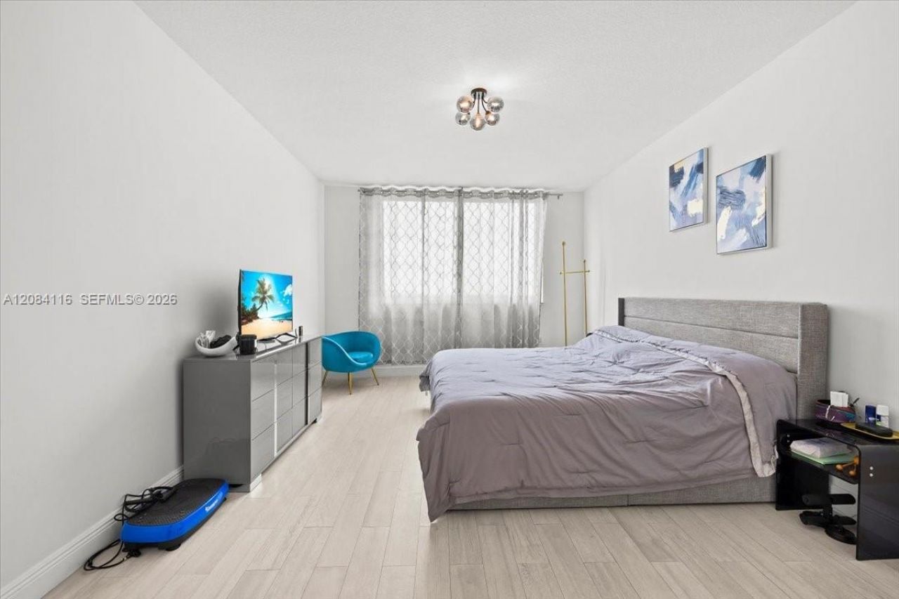 1745 E Hallandale Beach Blvd, Unit 1108W, Hallandale Beach, FL 33009 Photo