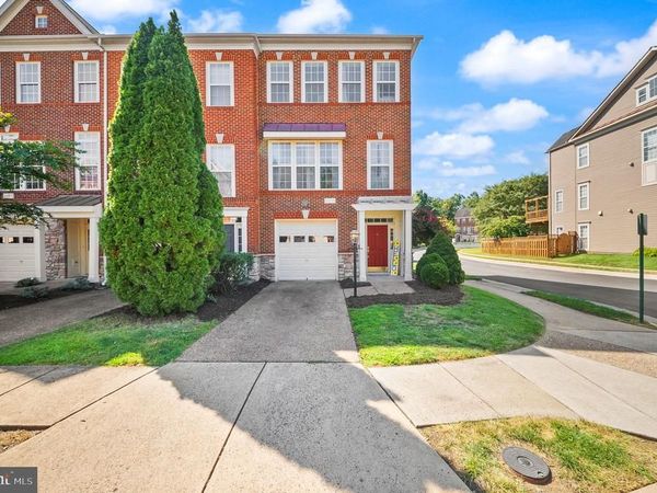 43143 CROSSWIND TERRACE, BROADLANDS, VA 20148